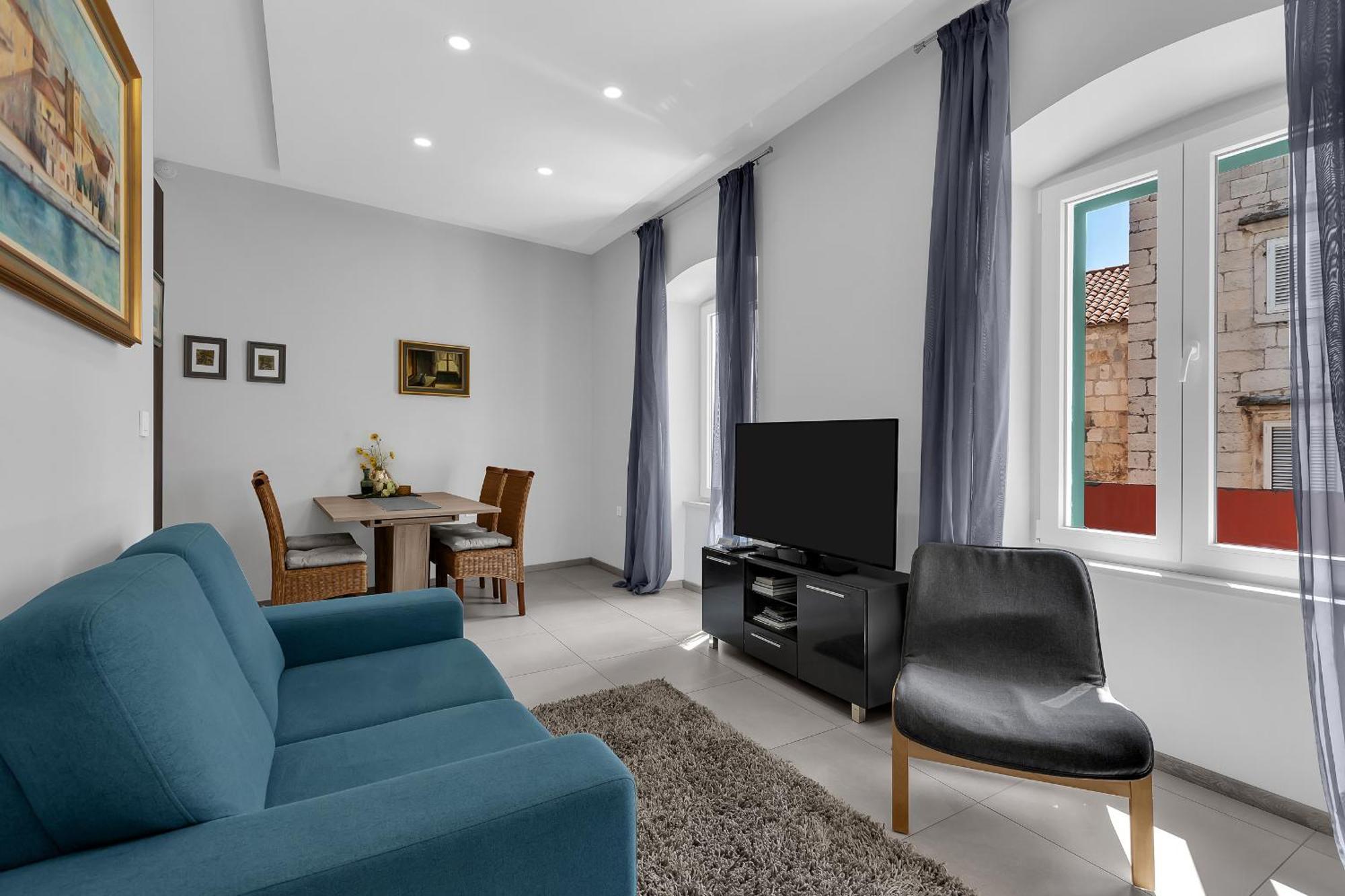 City Center Apartment Dvor Kalalarga Makarska Esterno foto