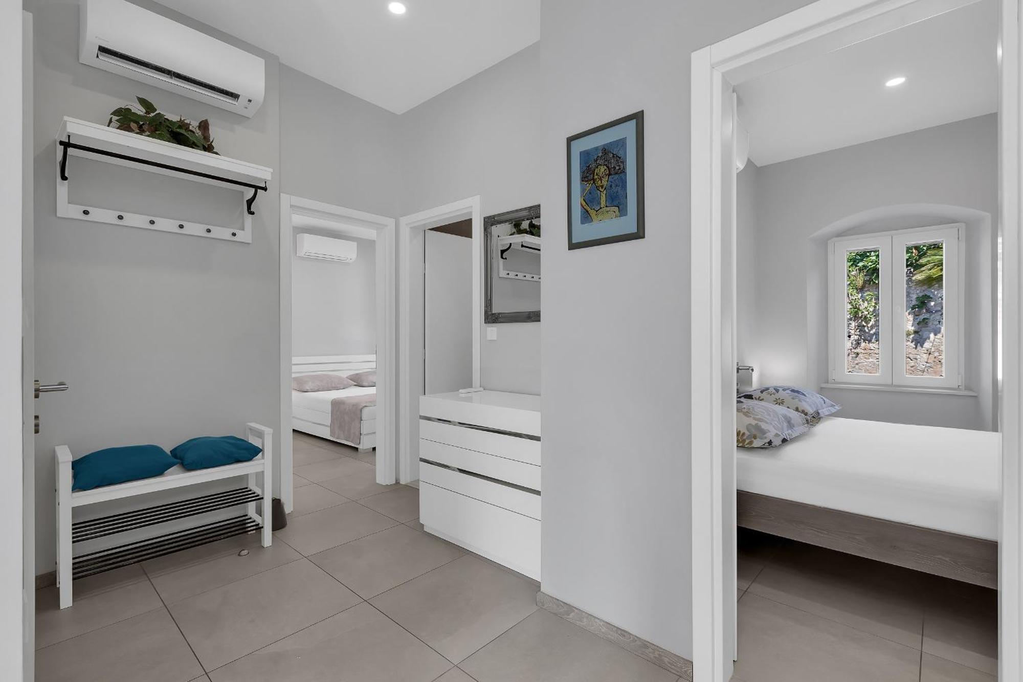 City Center Apartment Dvor Kalalarga Makarska Esterno foto